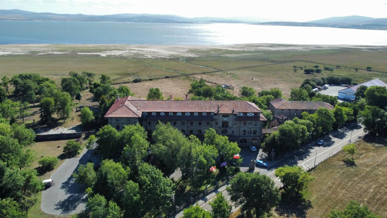Hotel Balneario De Corconte Cabanas de Virtus Zewnętrze zdjęcie